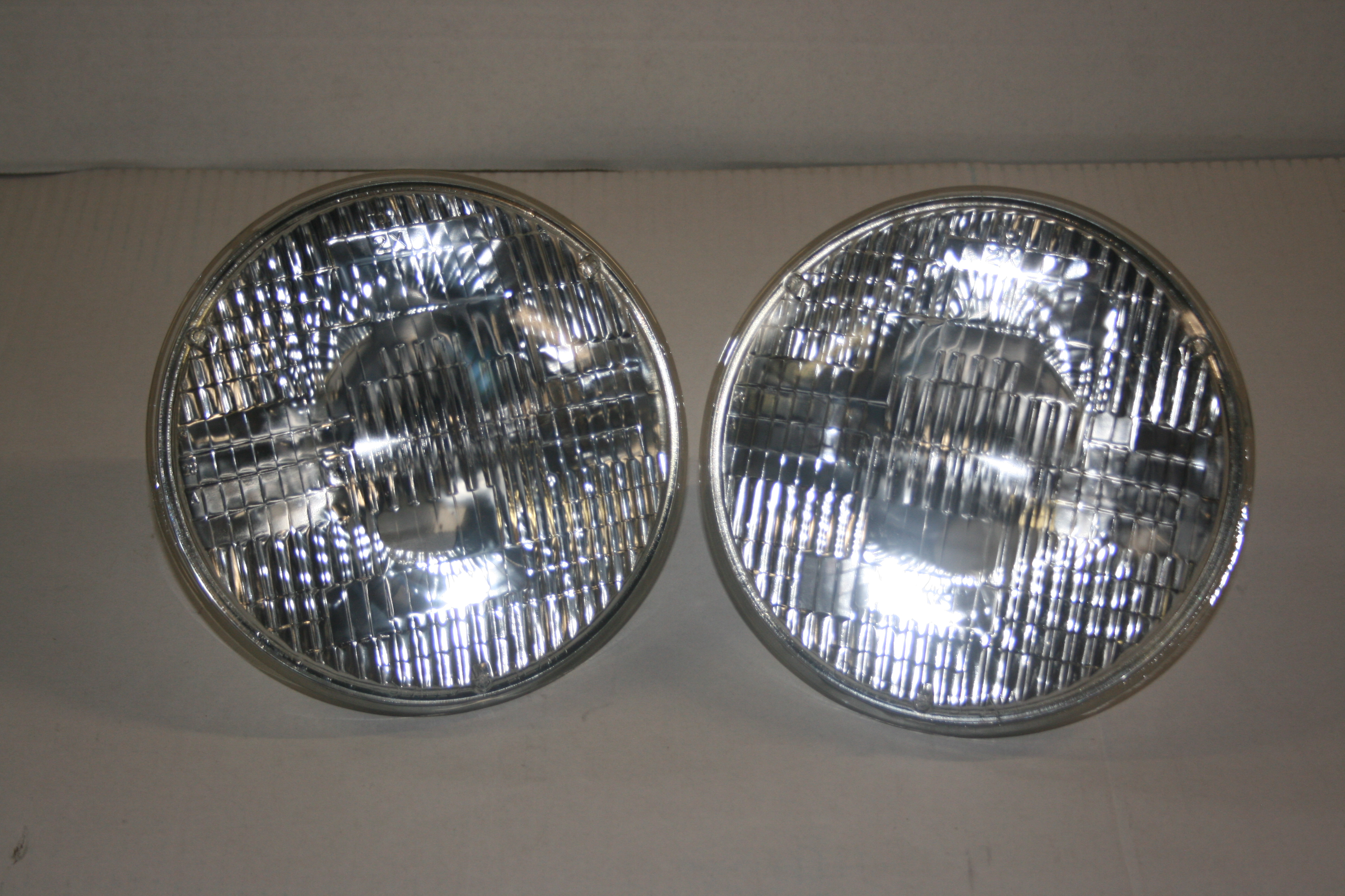 Seal Beam Head Lamp Lights Pair (RHD)