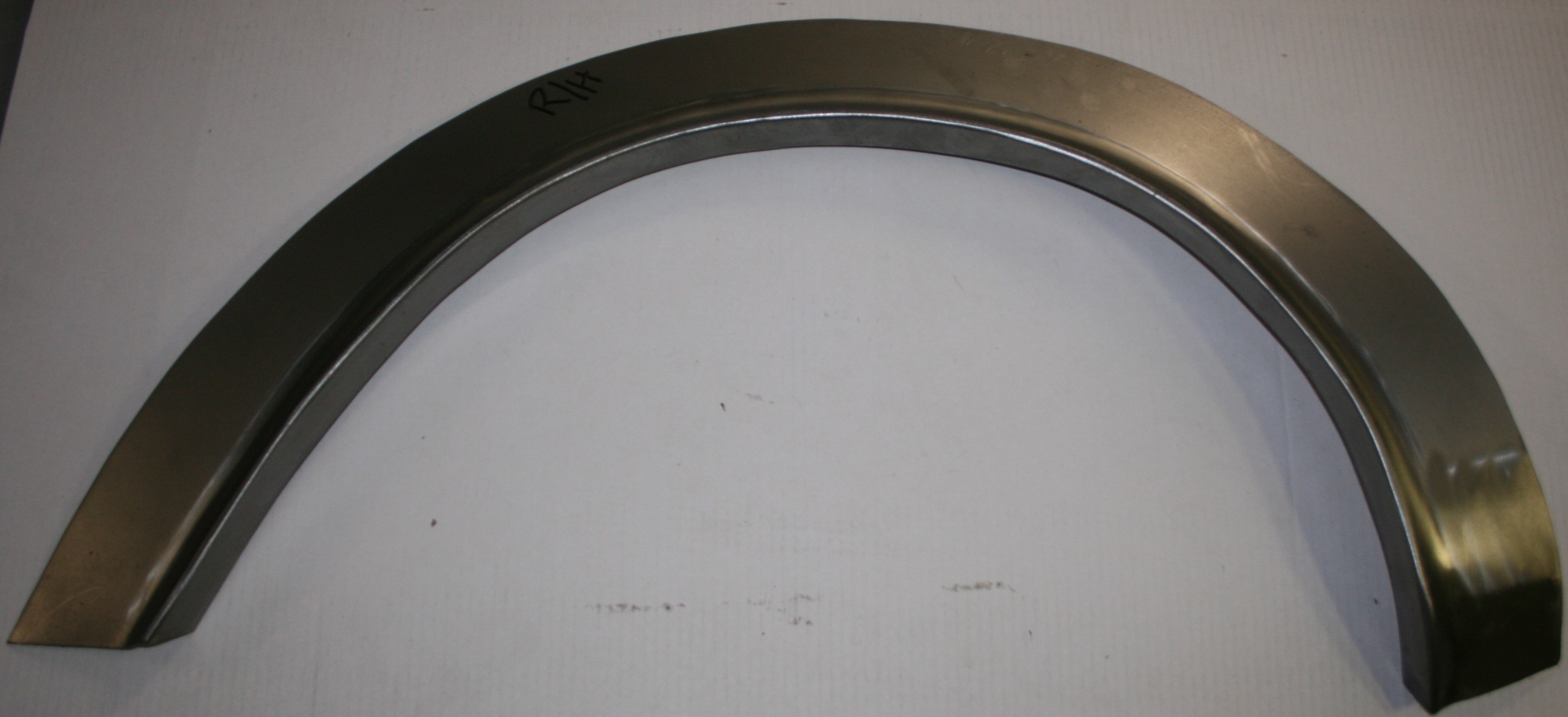 Rear Wing Wheel Arch (Right Side)